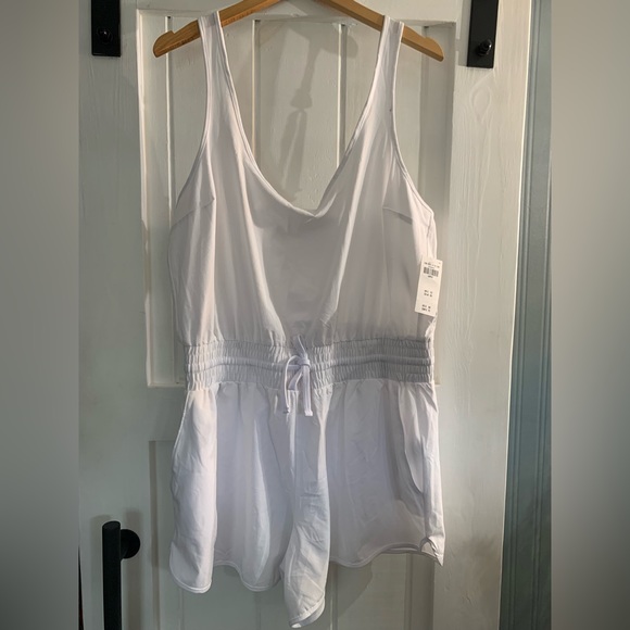 Abercrombie & Fitch White Jumpsuit - Picture 4 of 9
